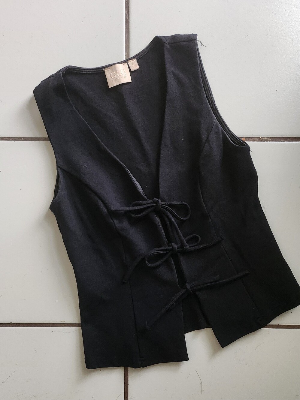 Good Luck Gem Black Sleeveless Tie-Front Vest